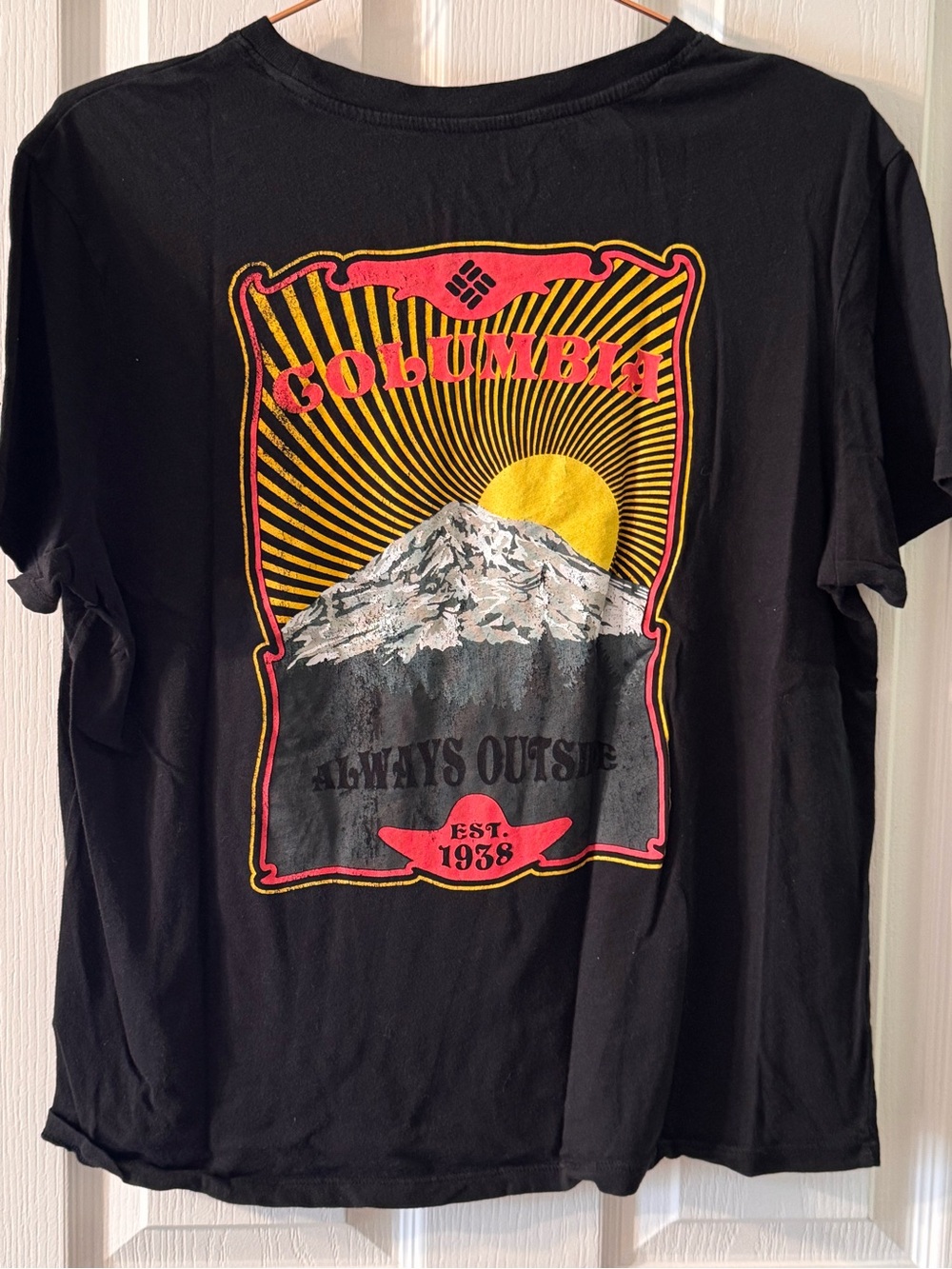 Columbia Graphic Tee